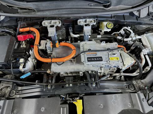 Used 2023 Nissan Ariya FWD image 36