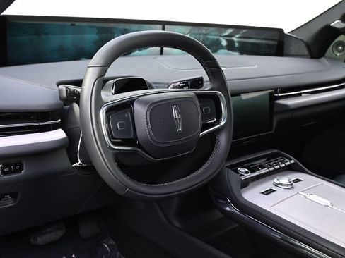 New 2026 Lincoln Navigator Reserve AWD/4WD image 10