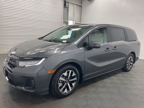 New 2026 Honda Odyssey EX-L image 4