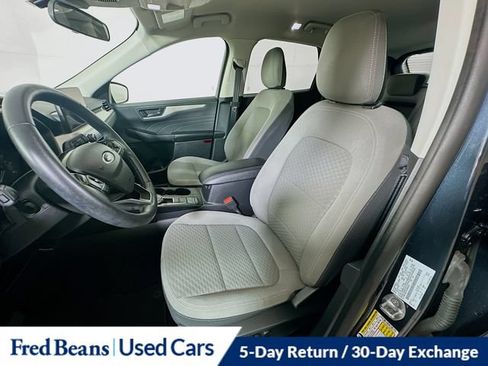 Used 2022 Ford Escape SE w/ SE Sport Appearance Package AWD/4WD image 27