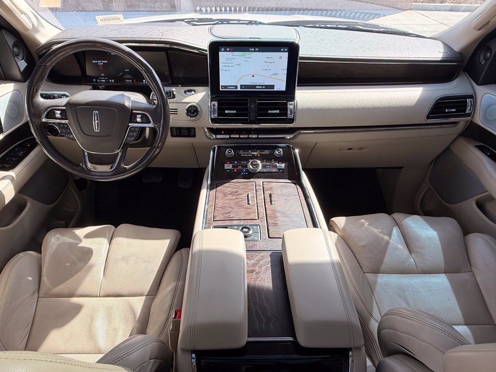 Used 2020 Lincoln Navigator Reserve w/ Luxury Package AWD/4WD image 11