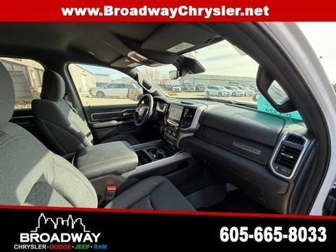 New 2026 RAM 1500 Big Horn AWD/4WD image 10