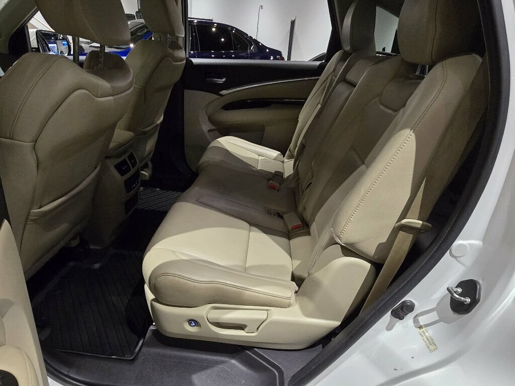 Used 2017 Acura MDX w/ Technology Package AWD/4WD image 22