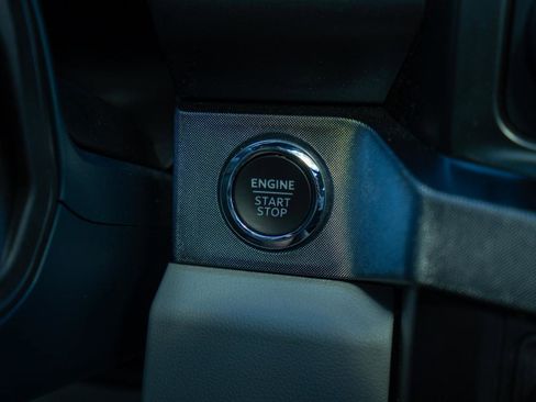 Used 2023 Ford F250 Limited AWD/4WD image 31