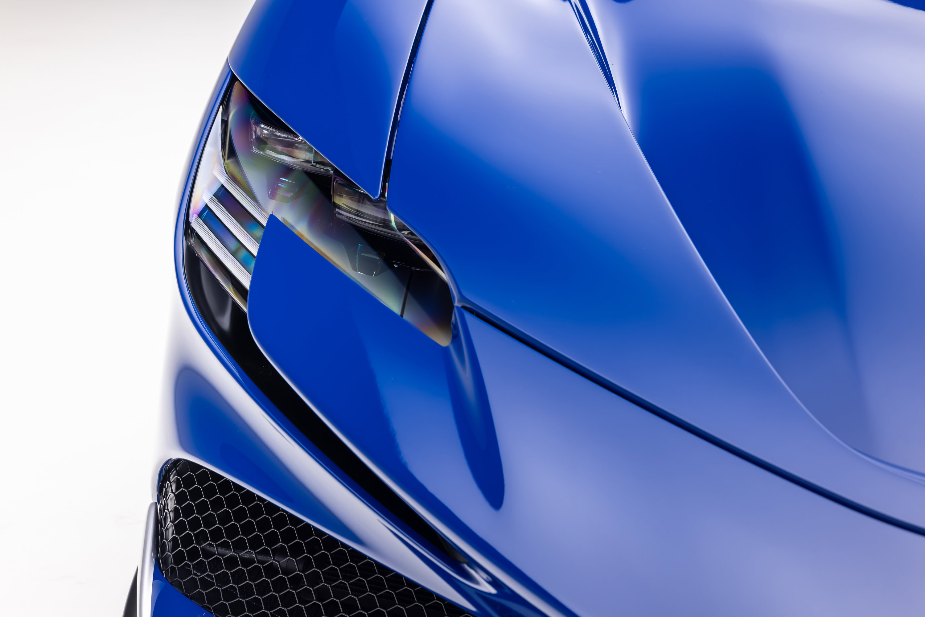 Certified 2022 Ferrari SF90 Spider AWD/4WD image 28