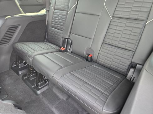 New 2026 Cadillac Escalade Platinum Luxury w/ LPO, Radiant Package AWD/4WD image 27