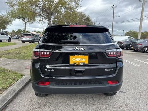 Used 2025 Jeep Compass Latitude image 6