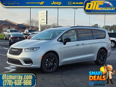 New 2026 Chrysler Pacifica Limited