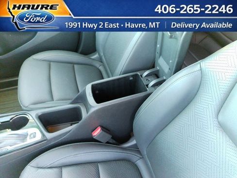 Used 2022 Buick Encore GX Essence image 10