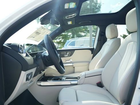 Certified 2026 Mercedes-Benz GLB 250 4MATIC image 40