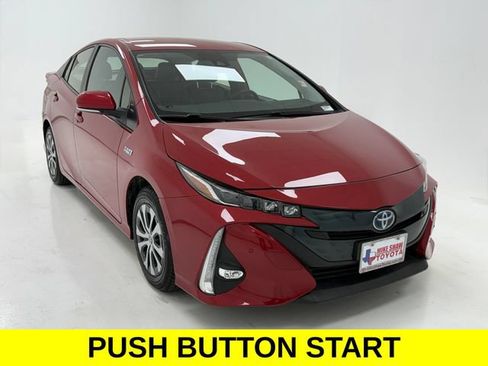 Used 2021 Toyota Prius Prime Limited FWD image 2