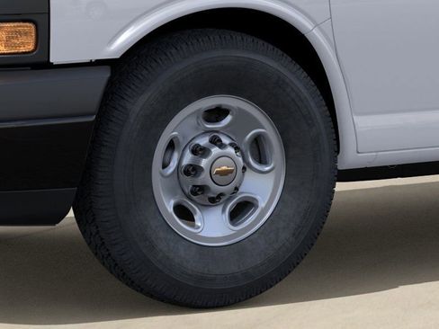 New 2025 Chevrolet Express 2500 w/ Driver Convenience Package image 9
