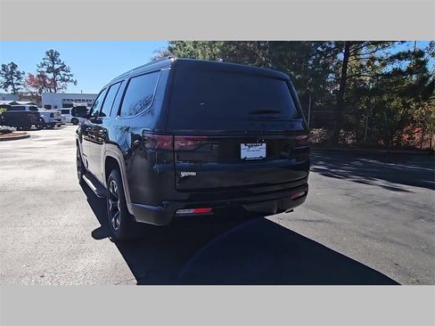 New 2025 Jeep Wagoneer Series II image 30