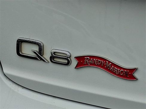 Used 2019 Audi Q8 Prestige image 25