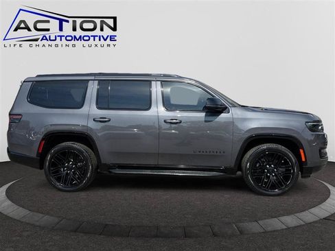 Used 2024 Jeep Wagoneer Series II AWD/4WD image 9