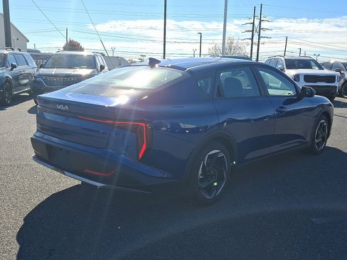 New 2025 Kia K4 GT-Line Turbo FWD image 3
