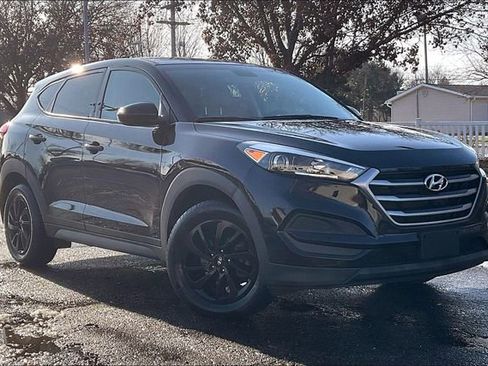 Used 2018 Hyundai Tucson SE image 33