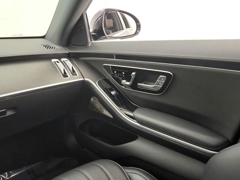 Used 2023 Mercedes-Benz S 500 4MATIC w/ AMG Line image 22