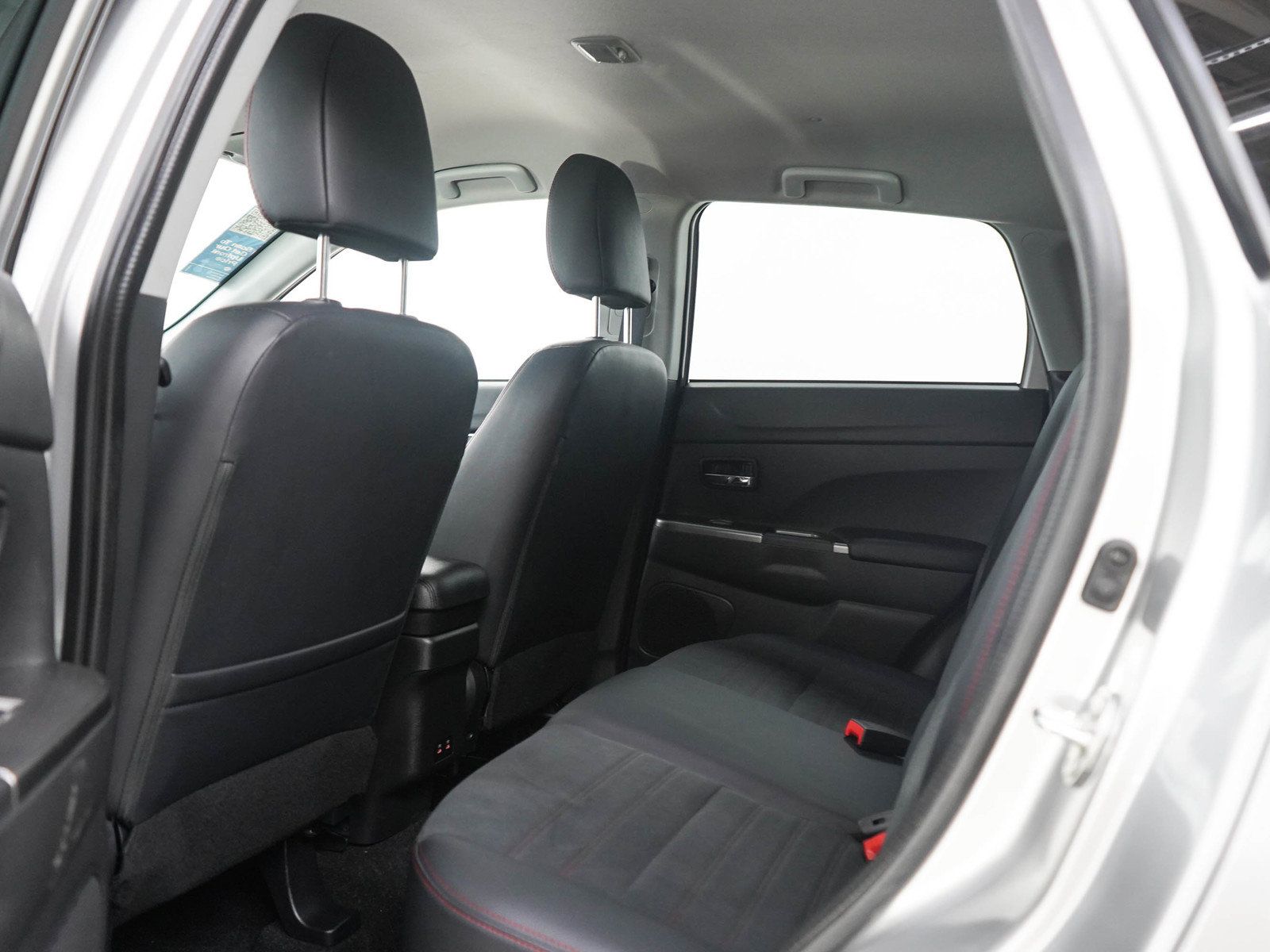 Used 2026 Mitsubishi Outlander Sport SE AWD/4WD image 17