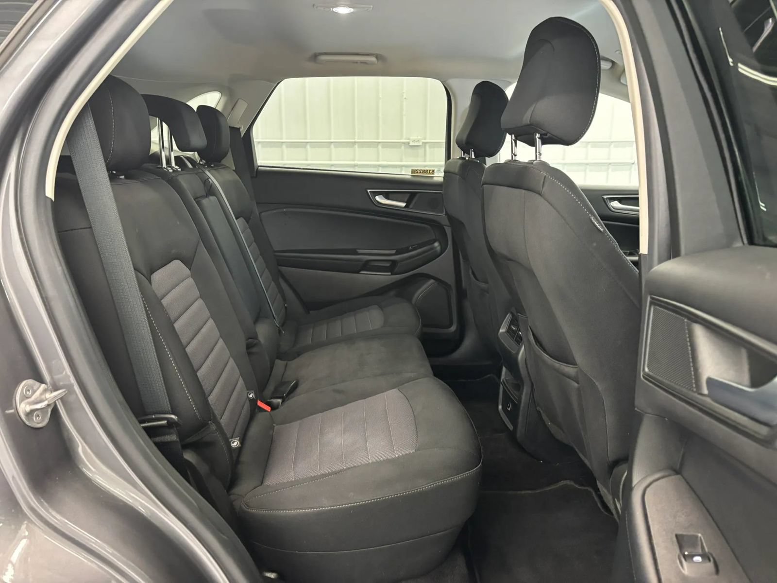 Used 2022 Ford Edge SE w/ Black Appearance Package AWD/4WD image 31
