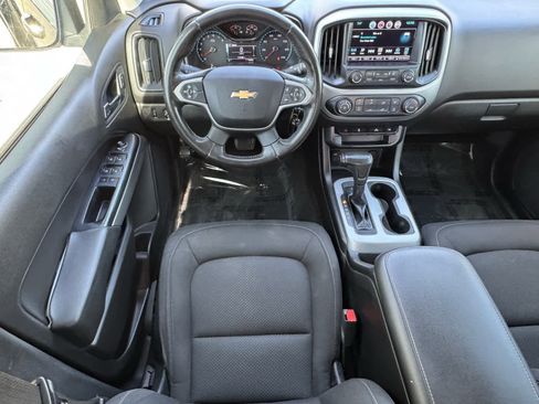 Used 2017 Chevrolet Colorado LT w/ LT Convenience Package image 15