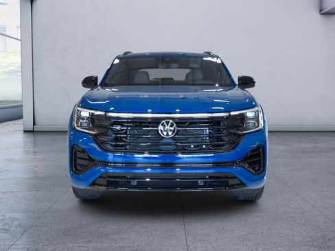 Used 2026 Volkswagen Atlas Cross Sport SEL R-Line AWD/4WD image 9