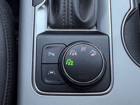 Used 2022 Chevrolet Blazer LT w/ Sound & Technology Package AWD/4WD image 31