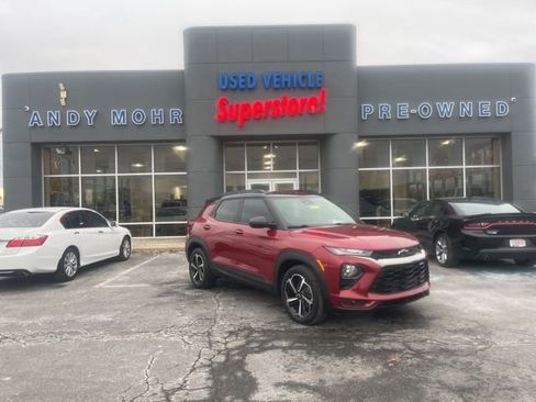 Used 2021 Chevrolet TrailBlazer RS w/ Convenience Package image 1