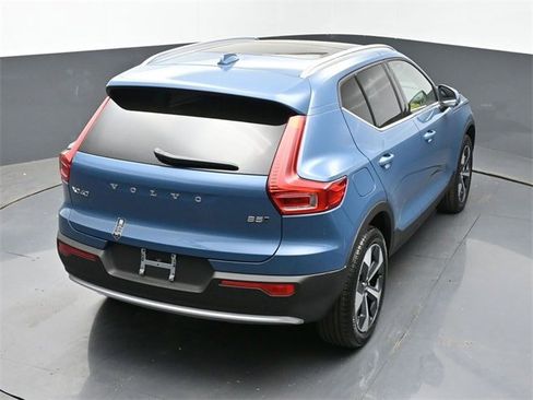 New 2024 Volvo XC40 B5 Plus w/ Protection Package Premier image 38