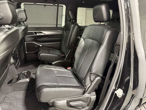 Used 2024 Jeep Wagoneer Series II w/ Convenience Group I image 21