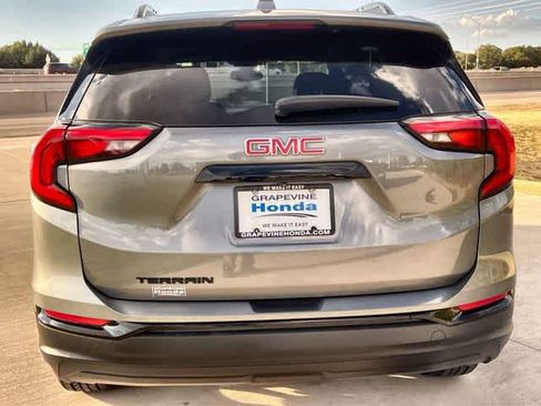 Used 2020 GMC Terrain SLE w/ Driver Convenience Package FWD image 6