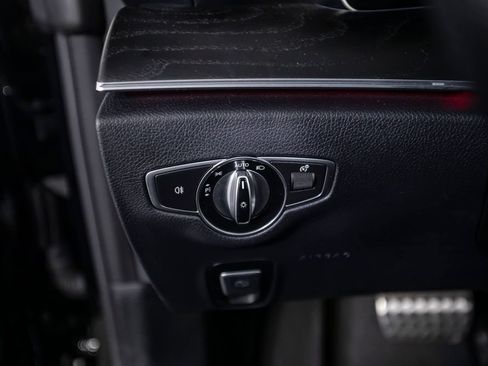 Used 2022 Mercedes-Benz E 450 Cabriolet image 37