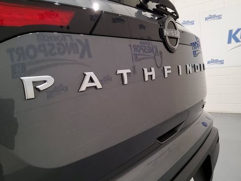Used 2024 Nissan Pathfinder SV image 34