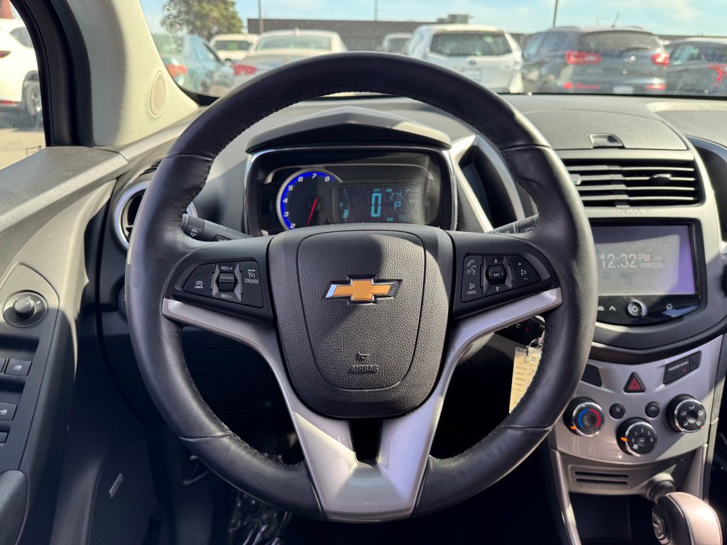 Used 2015 Chevrolet Trax LT w/ LT Sun and Sound Package FWD image 30