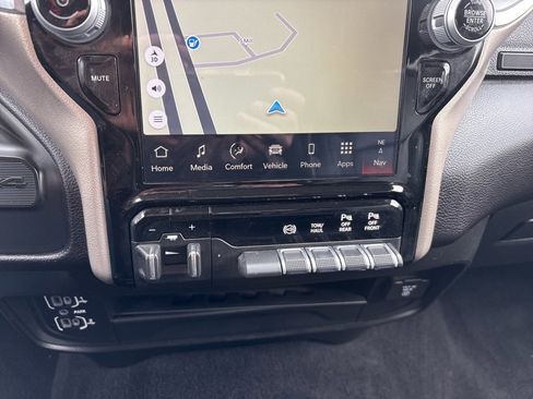 Used 2024 RAM 2500 Laramie image 22