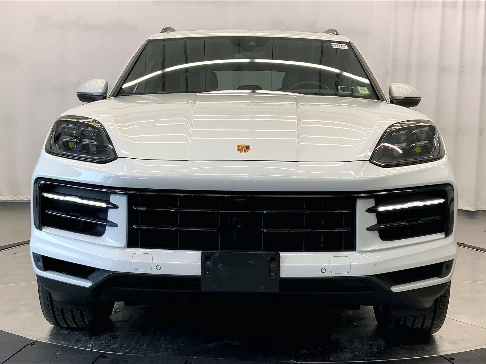 Certified 2024 Porsche Cayenne AWD/4WD image 10