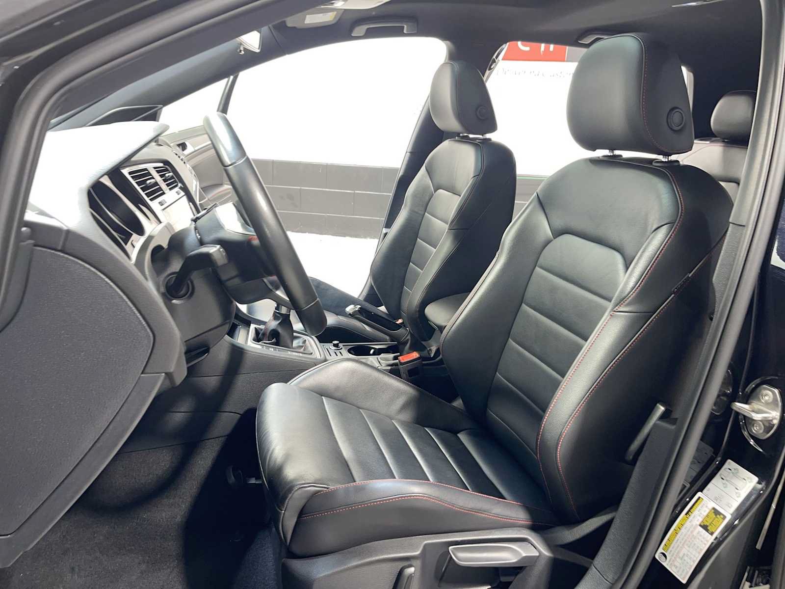 Used 2019 Volkswagen GTI SE w/ SE Experience Package FWD image 11