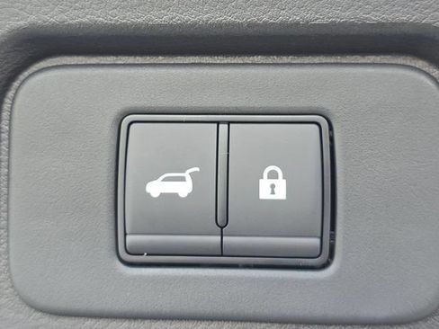 New 2026 Nissan Rogue SV w/ Cold Weather Package AWD/4WD image 22