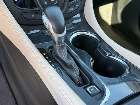 Used 2018 Buick Envision Essence image 21