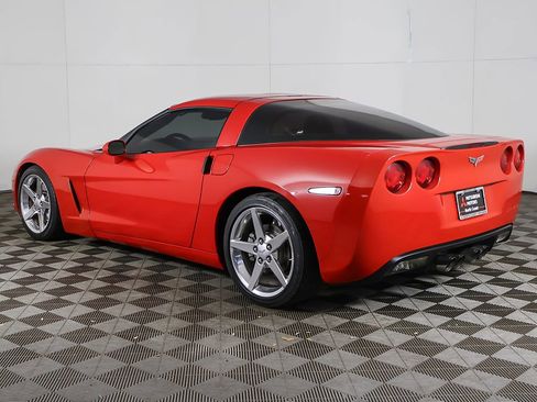 Used 2006 Chevrolet Corvette Coupe w/ Preferred Equipment Group RWD image 4