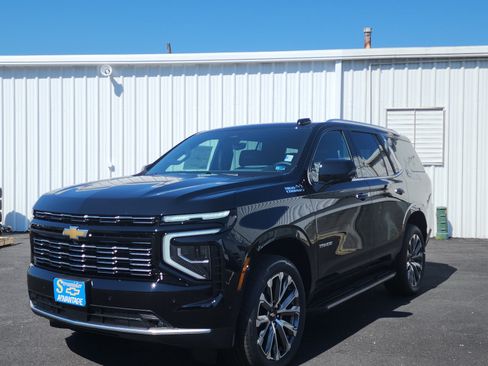 New 2026 Chevrolet Tahoe High Country w/ Sun And Tow Package AWD/4WD image 1