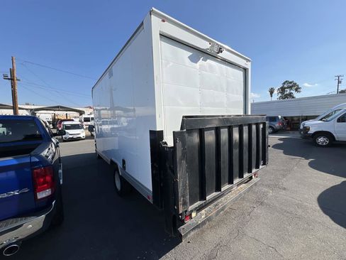 Used 2019 Ford E-350 and Econoline 350 Super Duty image 4