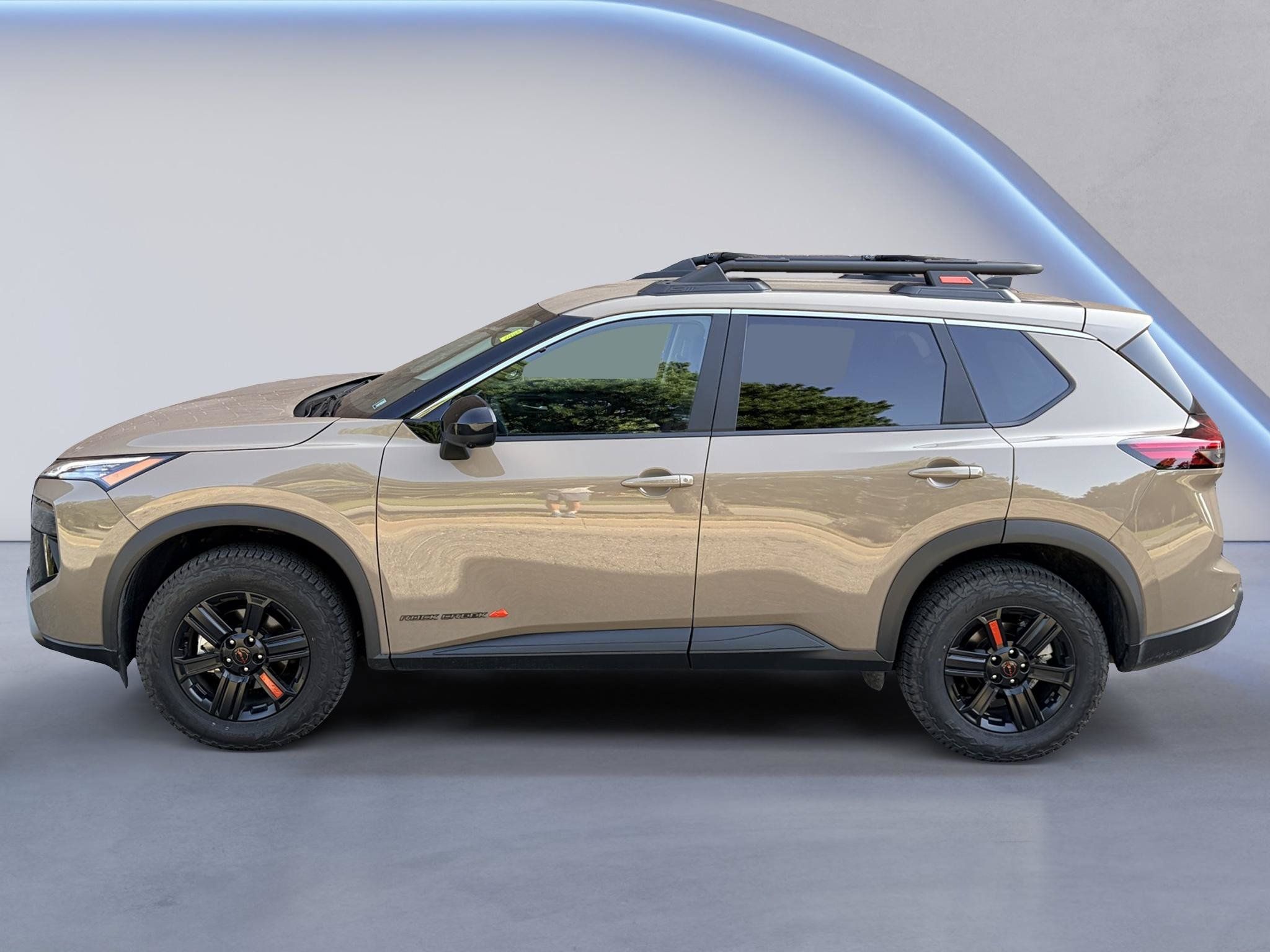 Used 2026 Nissan Rogue SV AWD/4WD image 2