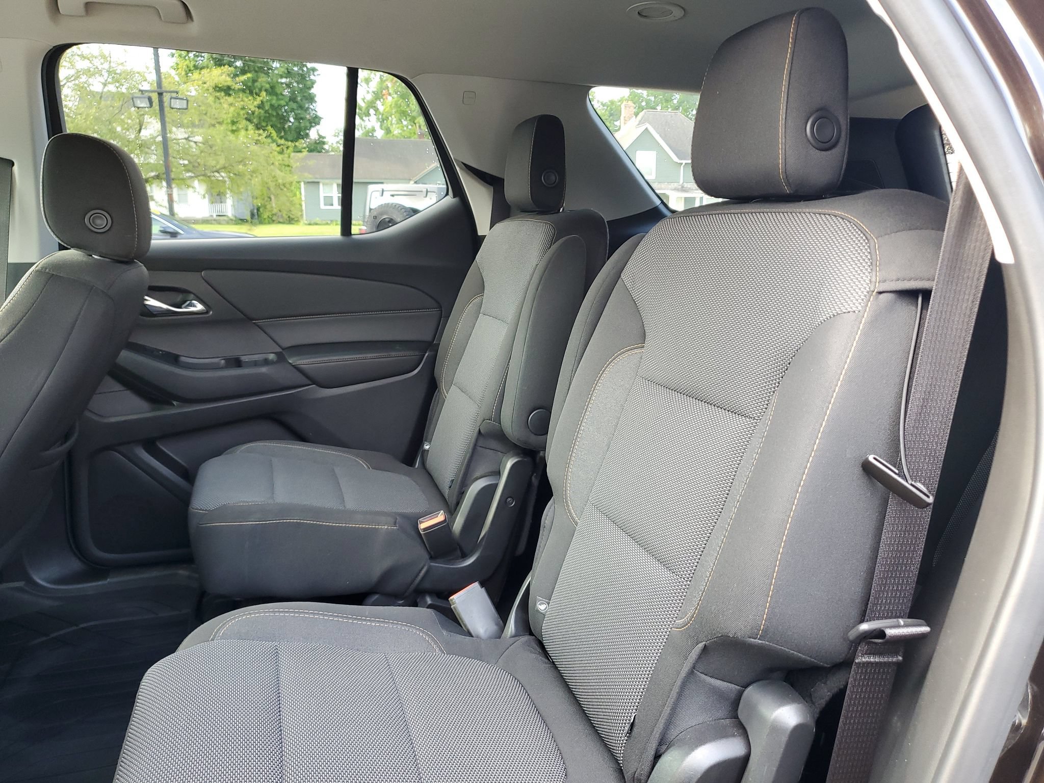 Used 2018 Chevrolet Traverse LT FWD image 10