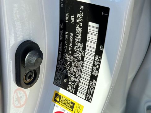 Used 2019 Toyota Highlander XLE image 22