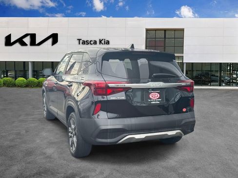 Used 2022 Kia Seltos LX image 6