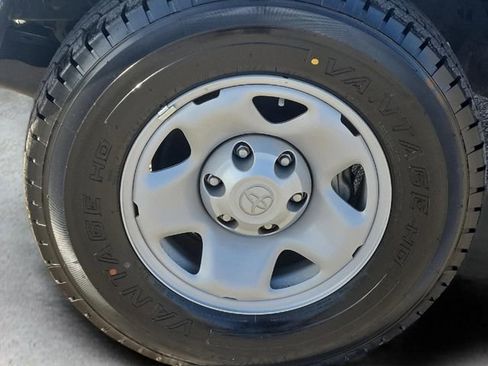 Used 2023 Toyota Tacoma SR5 image 8