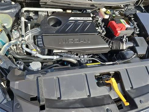 Used 2022 Nissan Rogue SV image 14
