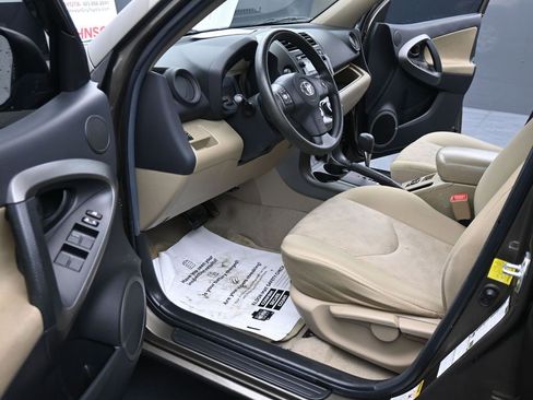 Used 2012 Toyota RAV4 Base image 18