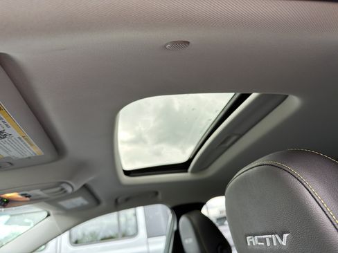Used 2024 Chevrolet Trax ACTIV w/ Sunroof Package FWD image 22